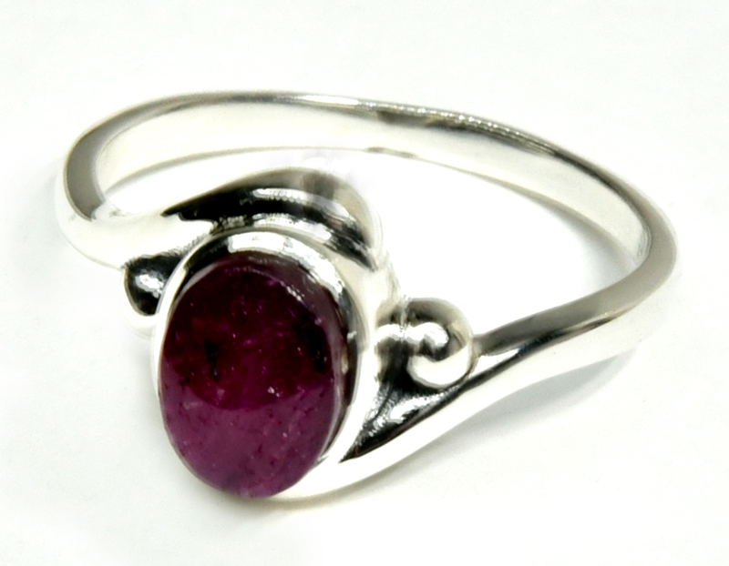size 7 Star Ruby ring (image for) size 7 Star Ruby ring